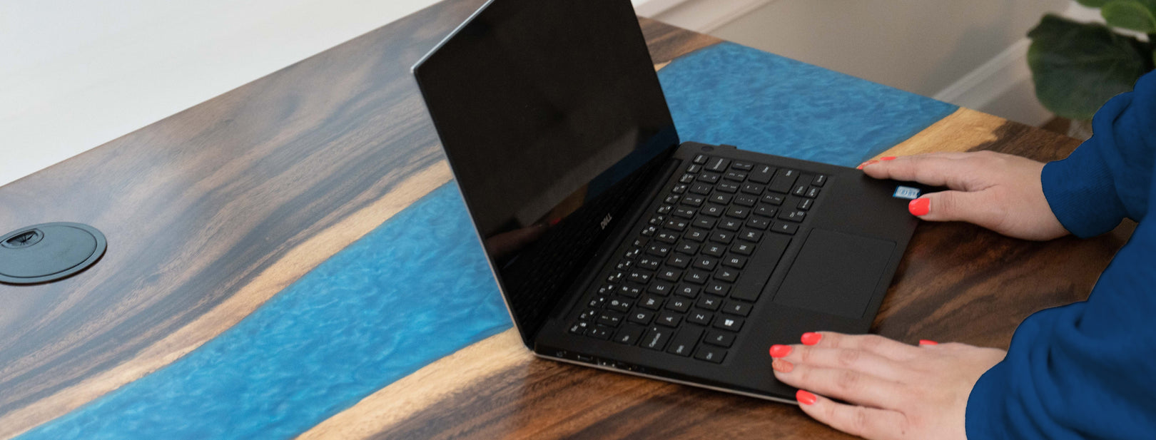 <p>Natural Wood Tabletops for Standing Desks</p>