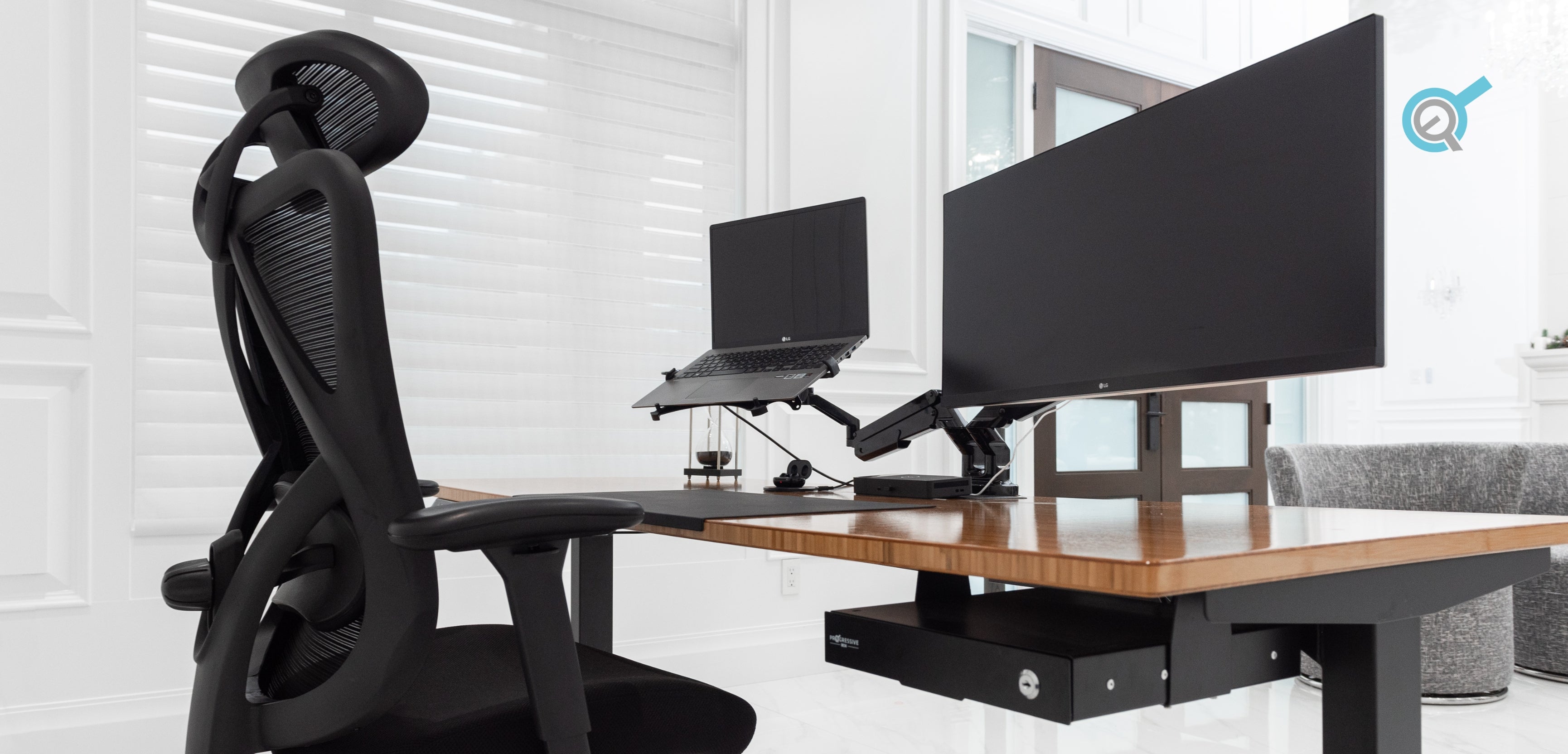 Top Desk Accessories for a Minimalist Office Space – Progressive Desk ...