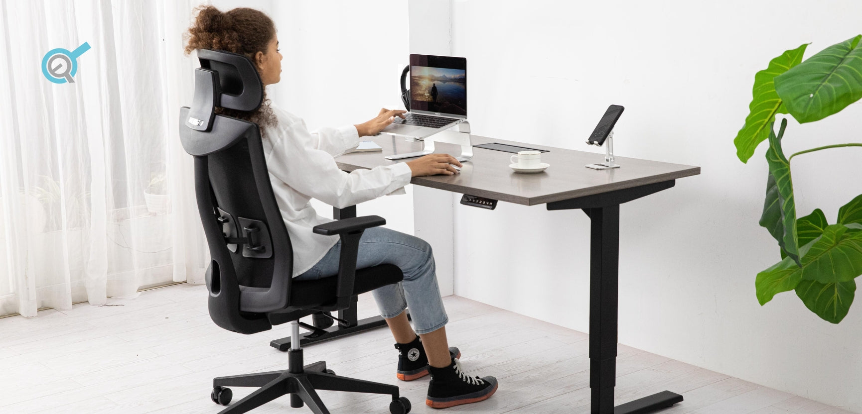  Working Sitting or Standing?
