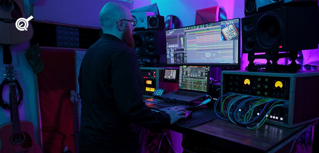 How Does a Standing Desk Benefit the Sound Engineer?